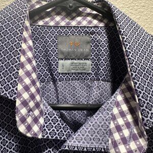 Thomas Dean Mens long sleeve button-down shirt, blue paisley, size L